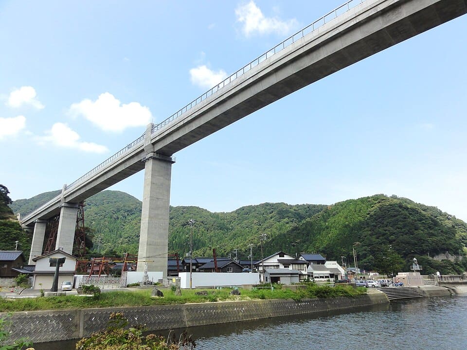 余部鉄橋「空の駅」