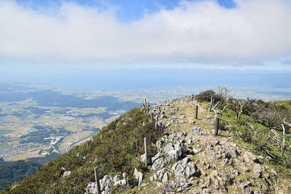 伊吹山