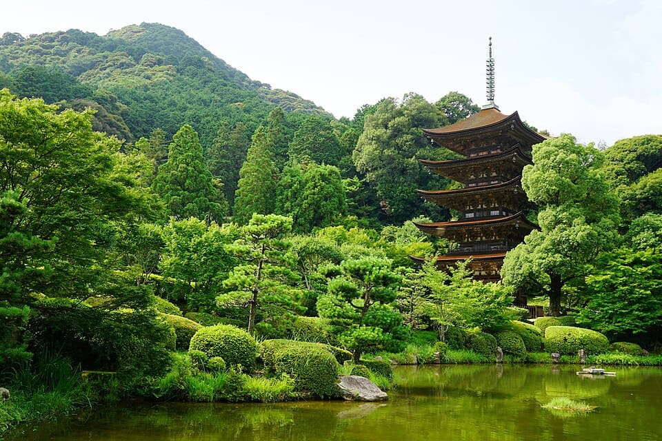 瑠璃光寺 五重塔