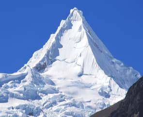 アルパマーヨ山