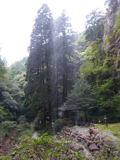 壇鏡の滝