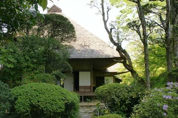 臥龍山荘
