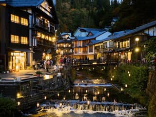 銀山温泉