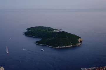 ロクルム島