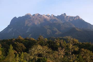 キナバル山