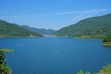 月山湖