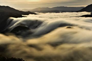 枝折峠の滝雲